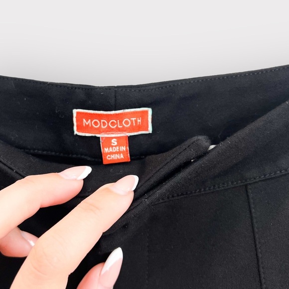 MODCLOTH Black Floral Embroidered Pants (Sz S) - Picture 2 of 6